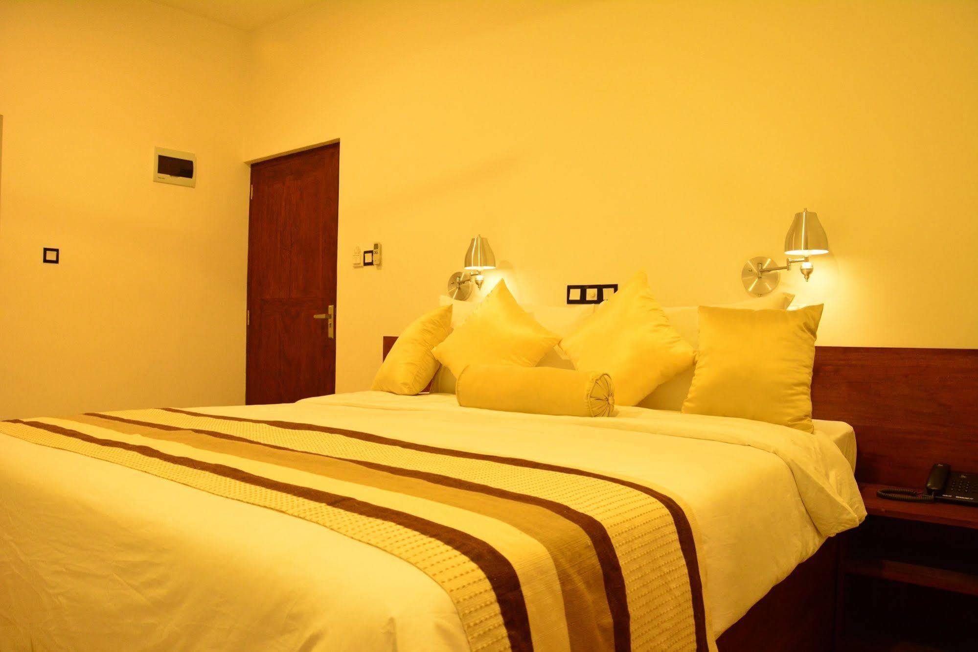Gloria Grand Hotel Unawatuna Exterior foto